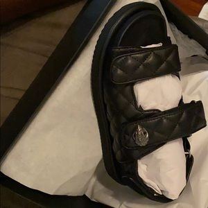 Kurt Geiger Orson sandals! BRAND NEW! NEVER WORN!